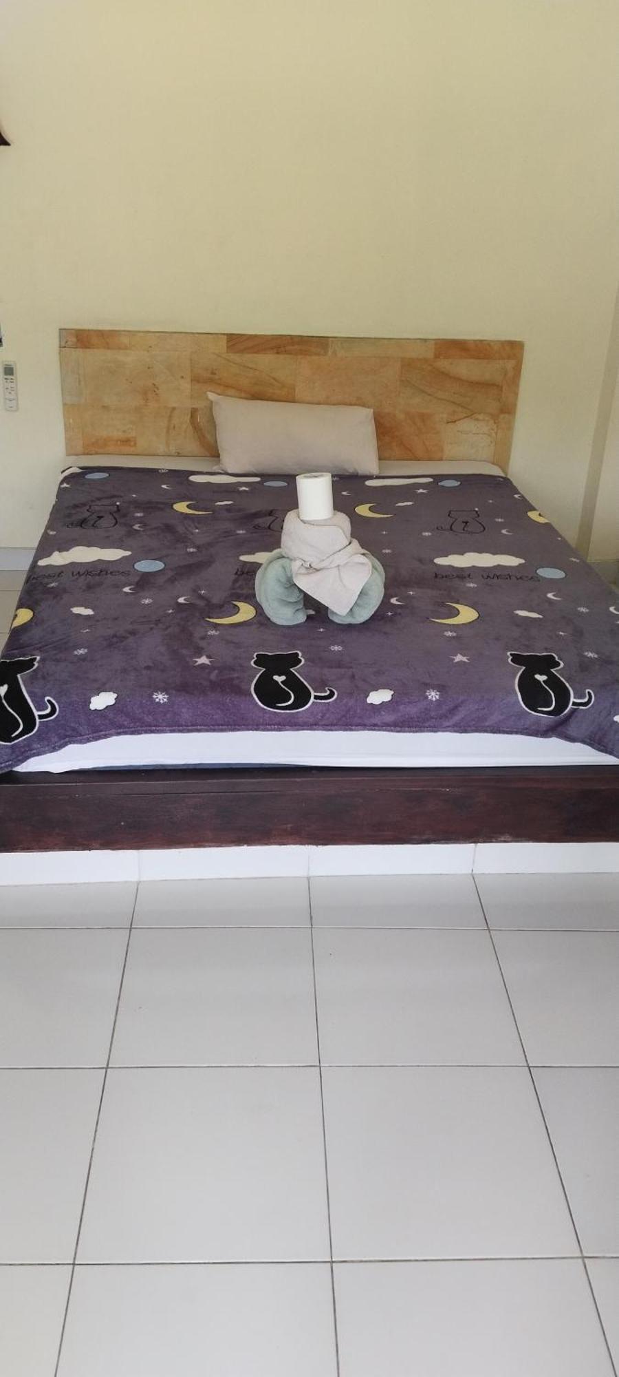 Amed Stop Inn Homestay, Rooftop Restaurant And Bar 외부 사진